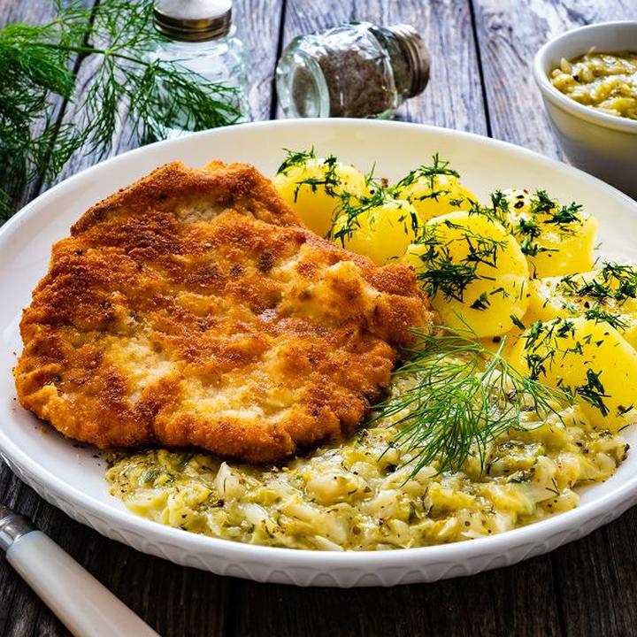 Ile białka kryje się w 100 gramach kotleta schabowego?