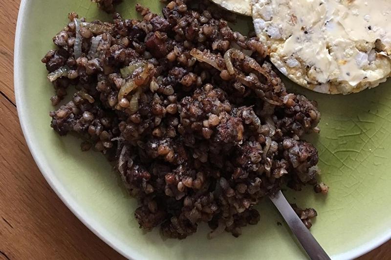 Czy kaszanka tuczy? Odkryjmy prawdę za tym mitem!