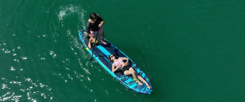 Techniki pływania na desce SUP