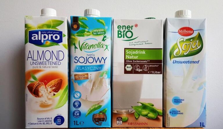 Czym zastąpić mleko? Oto najlepsze zamienniki, które warto wypróbować!